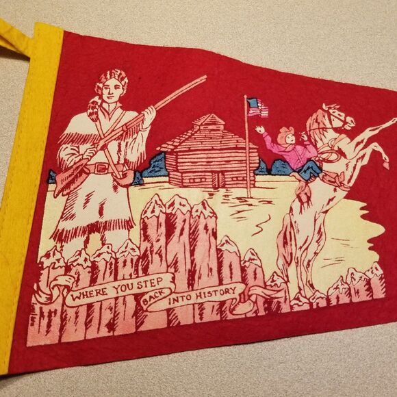 Vintage Frontier Town in the Adirondack's felt pennant - Picture 3 of 11